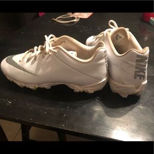 Awesome Nike Vapor-Plastic/Molded Cleat; Sz 7.5(W)